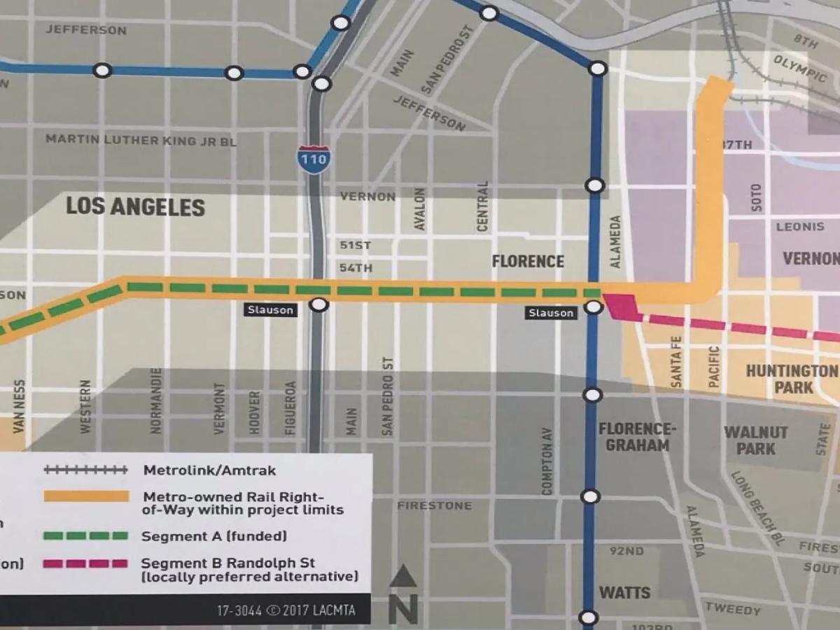 Metro breaks ground on Rail to Rail bike, pedestrian trail